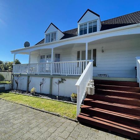 2Mins To Lakefront Family Retreat Lago Lago Taupo Exterior foto