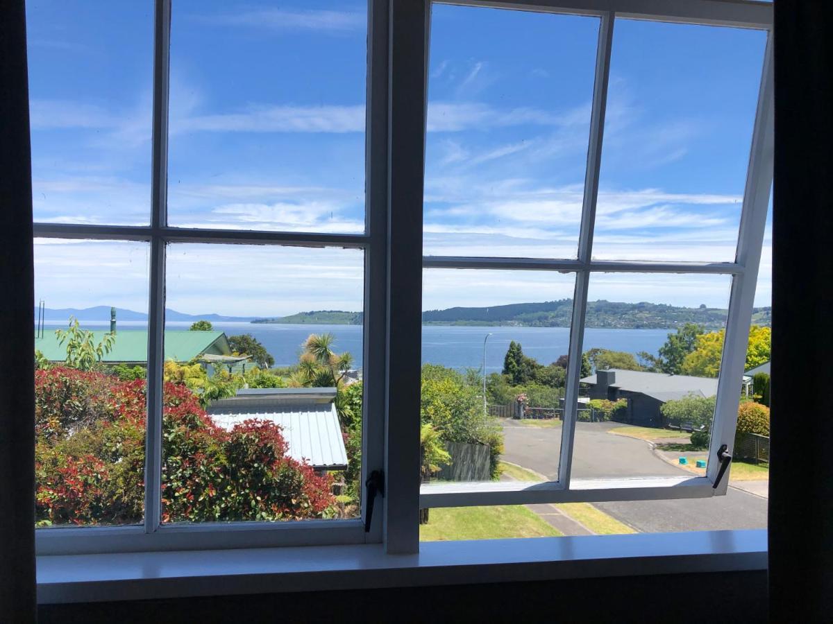 2Mins To Lakefront Family Retreat Lago Lago Taupo Exterior foto
